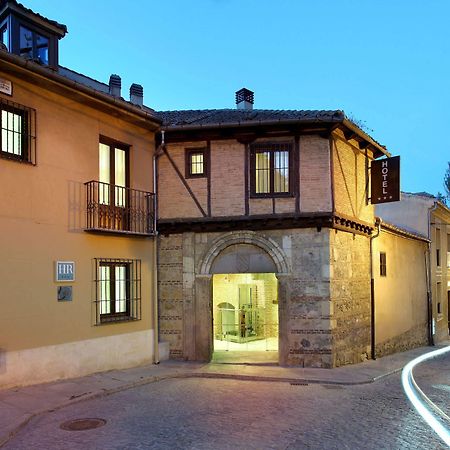 Exe Casa De Los Linajes Сеговія Екстер'єр фото